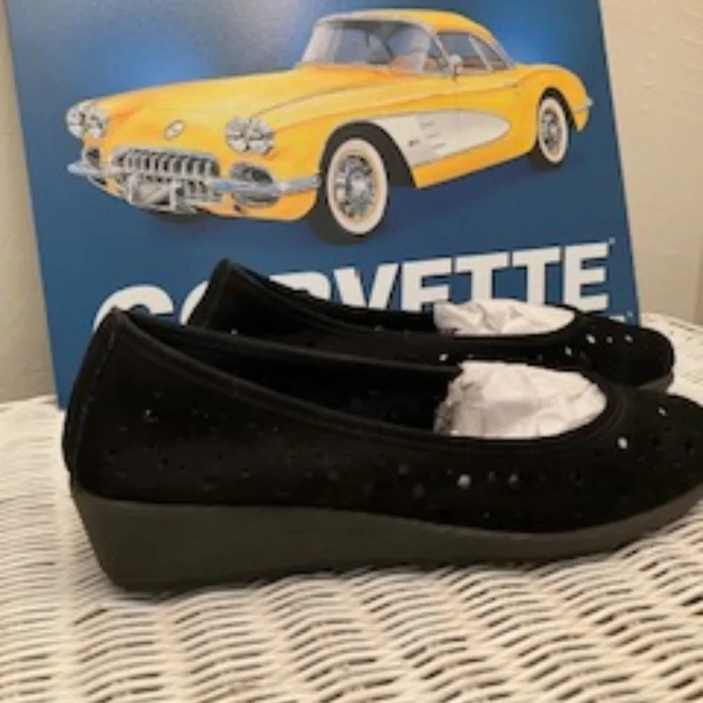 The Flexx Black Comfortable Mini-Wedge Shoe Size 8-1/2 Excellent - Picture 3 of 7